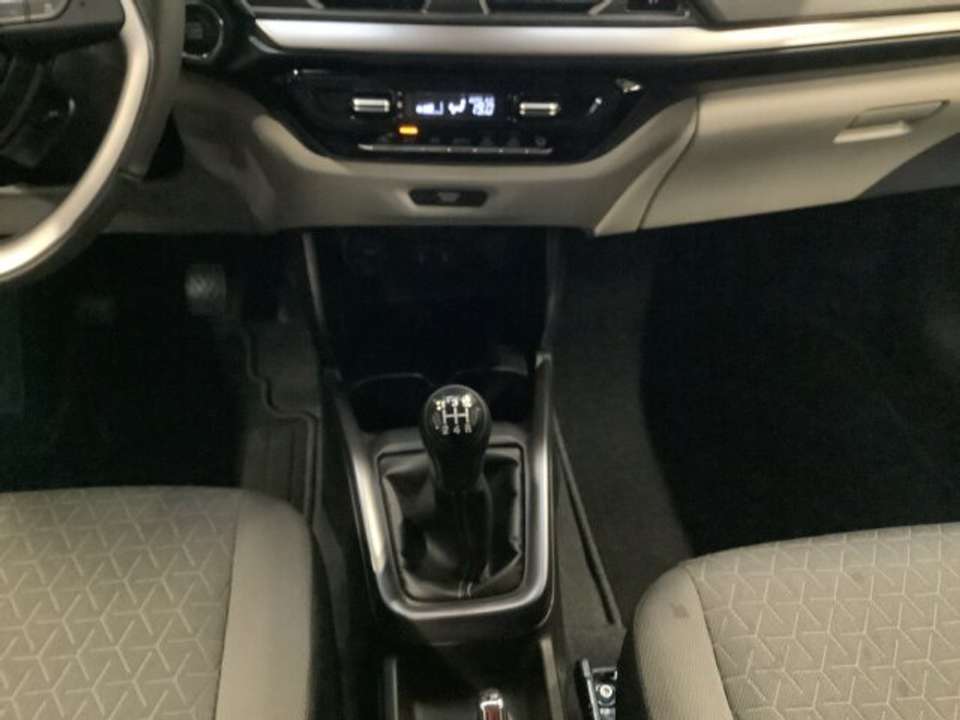 Suzuki Swift - Imagem 13