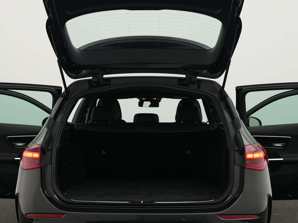 Mercedes-Benz C 300 - Imagem 15