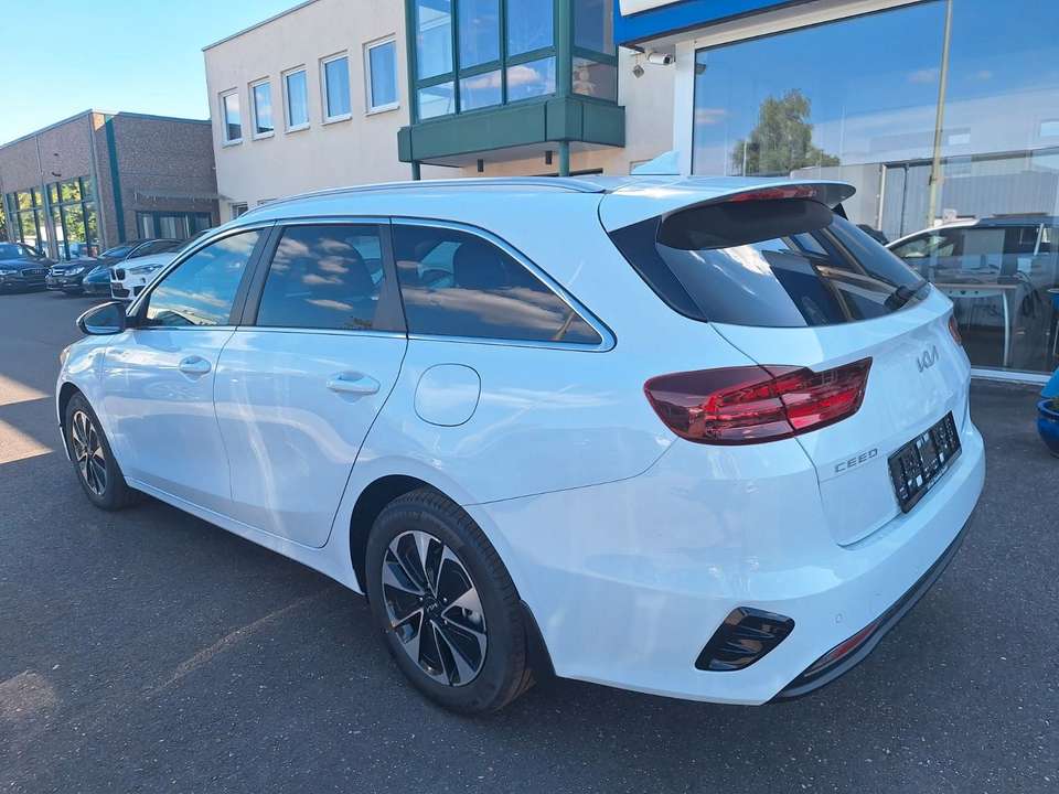Kia Ceed SW / cee'd SW - Imagem 5