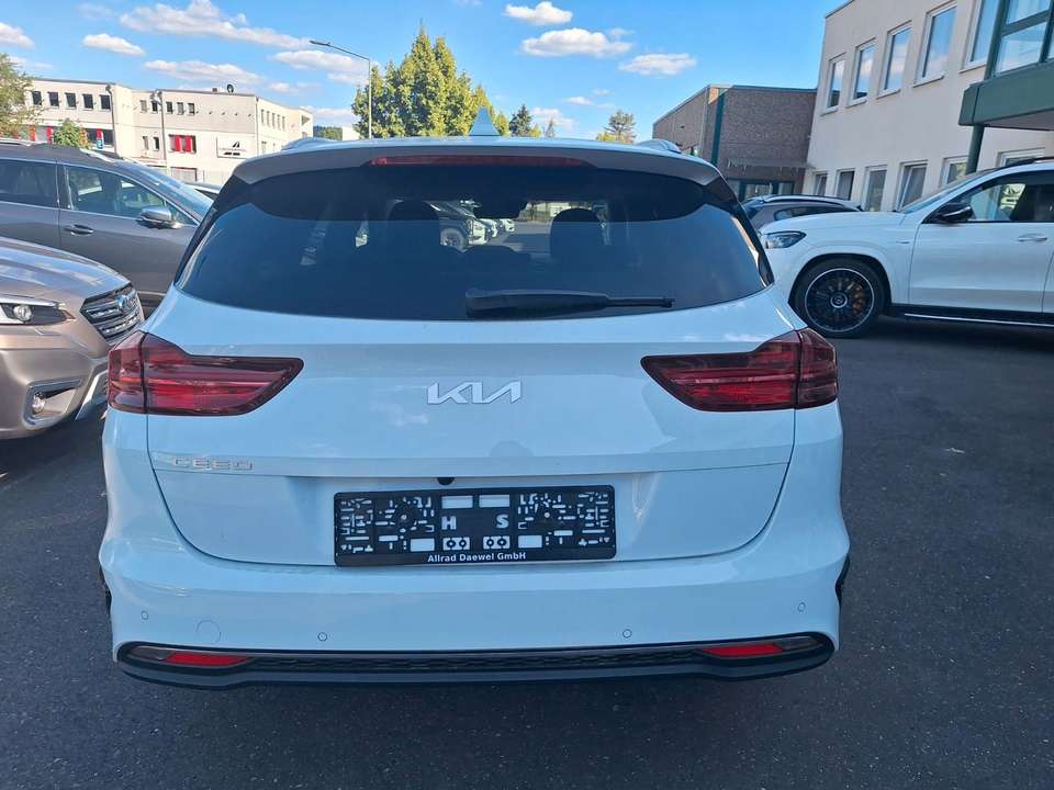 Kia Ceed SW / cee'd SW - Imagem 9