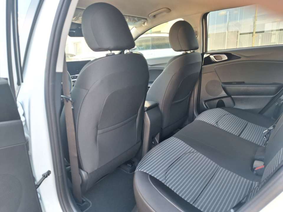 Kia Ceed SW / cee'd SW - Imagem 11