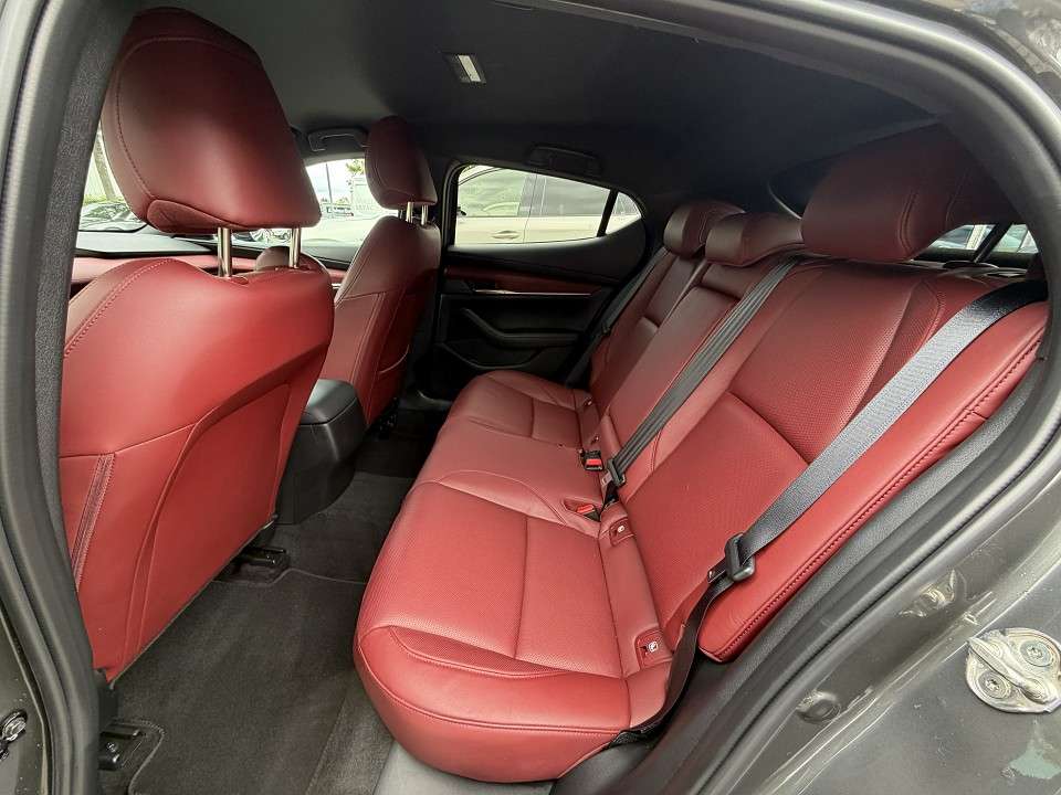 Mazda 3 - Imagem 8