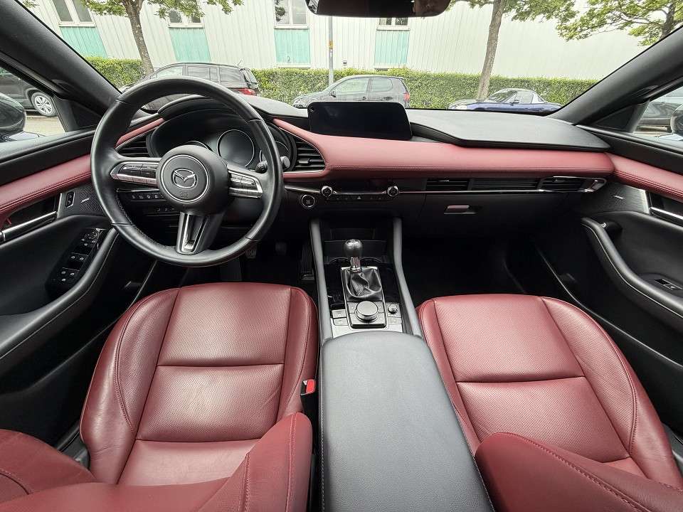 Mazda 3 - Imagem 9