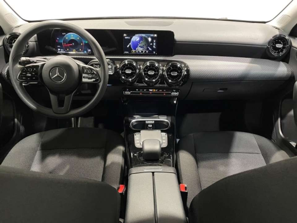 Mercedes-Benz A 180 - Imagem 8