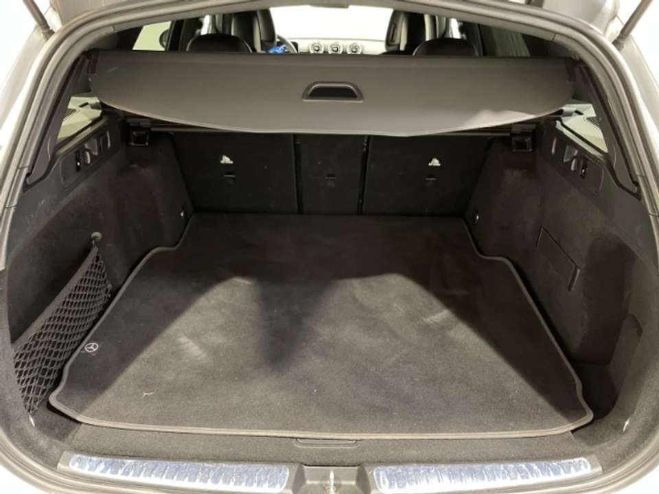Mercedes-Benz C 200 - Imagem 8