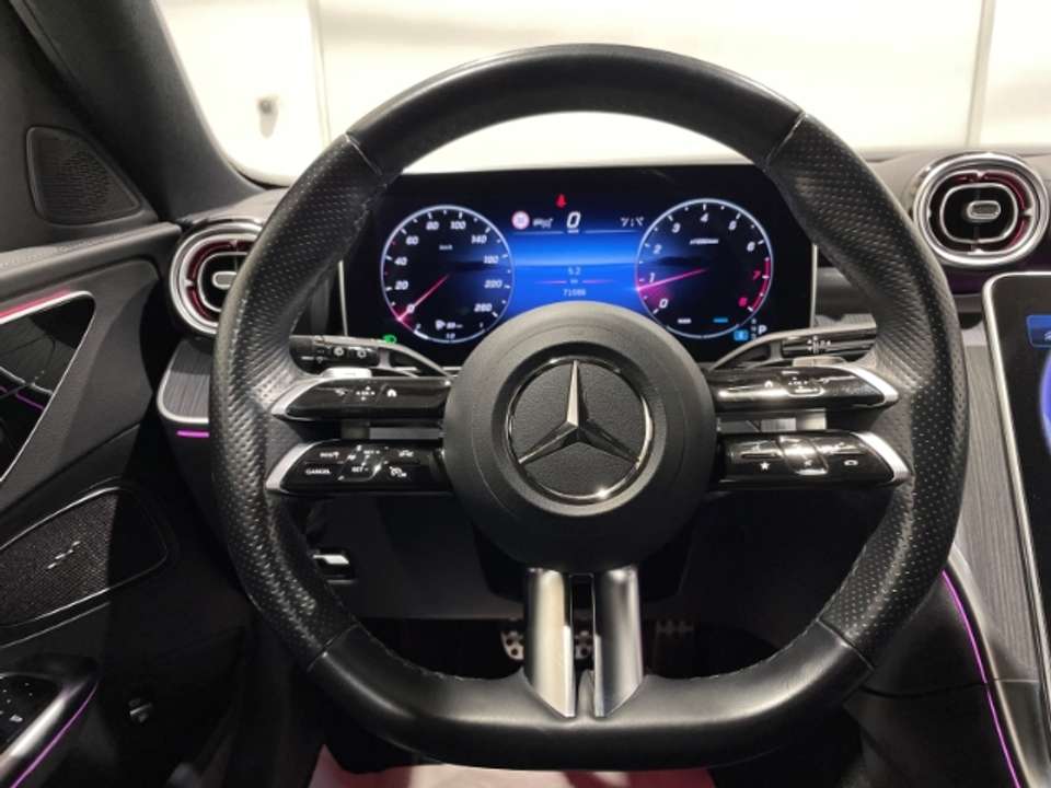 Mercedes-Benz C 200 - Imagem 12