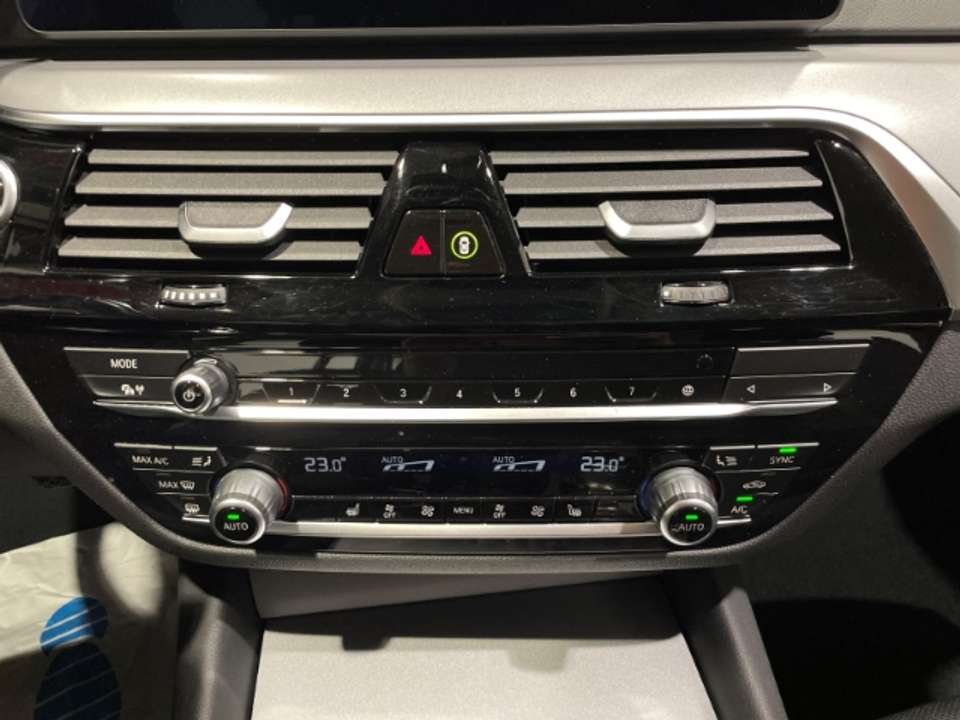 BMW 520 - Imagem 13