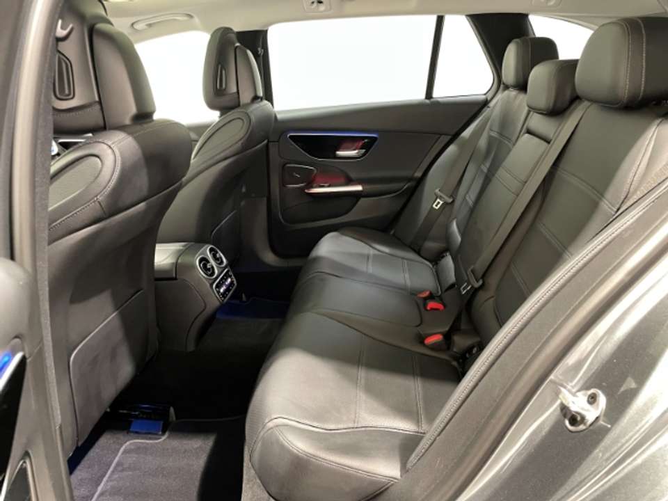 Mercedes-Benz C 300 - Imagem 6