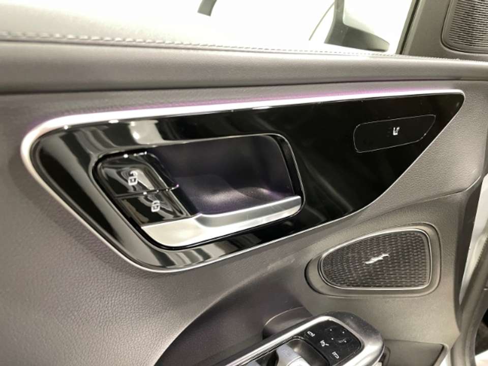 Mercedes-Benz C 200 - Imagem 15