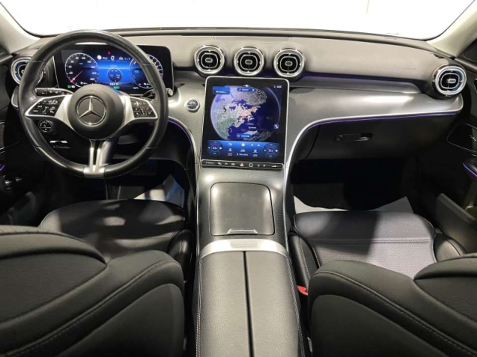 Mercedes-Benz C 300 - Imagem 11