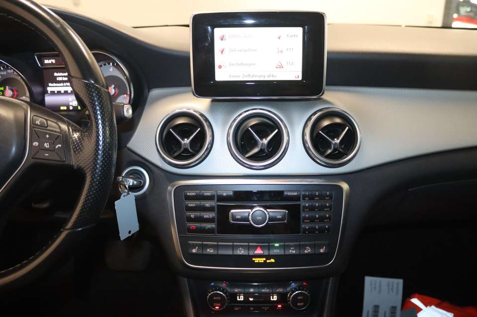 Mercedes-Benz GLA 220 - Imagem 6