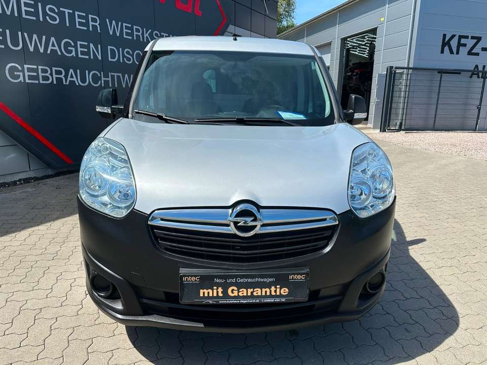 Opel Combo - Imagem 8