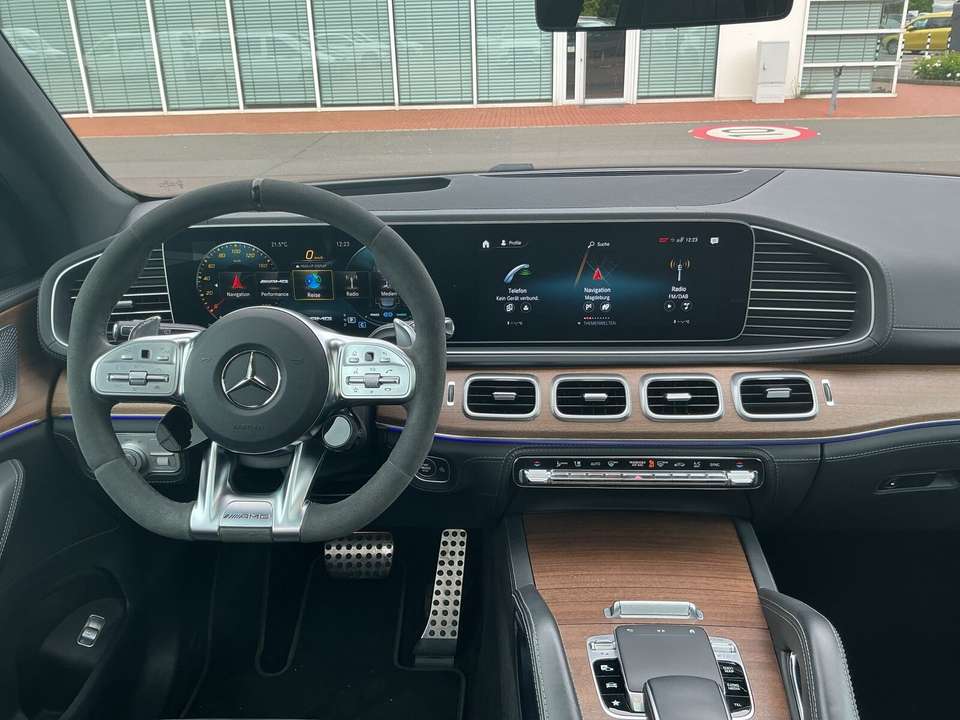 Mercedes-Benz GLE 53 AMG - Imagem 11