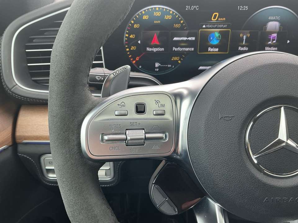 Mercedes-Benz GLE 53 AMG - Imagem 14