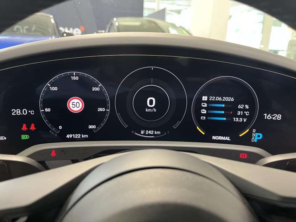 Porsche Taycan - Imagem 9