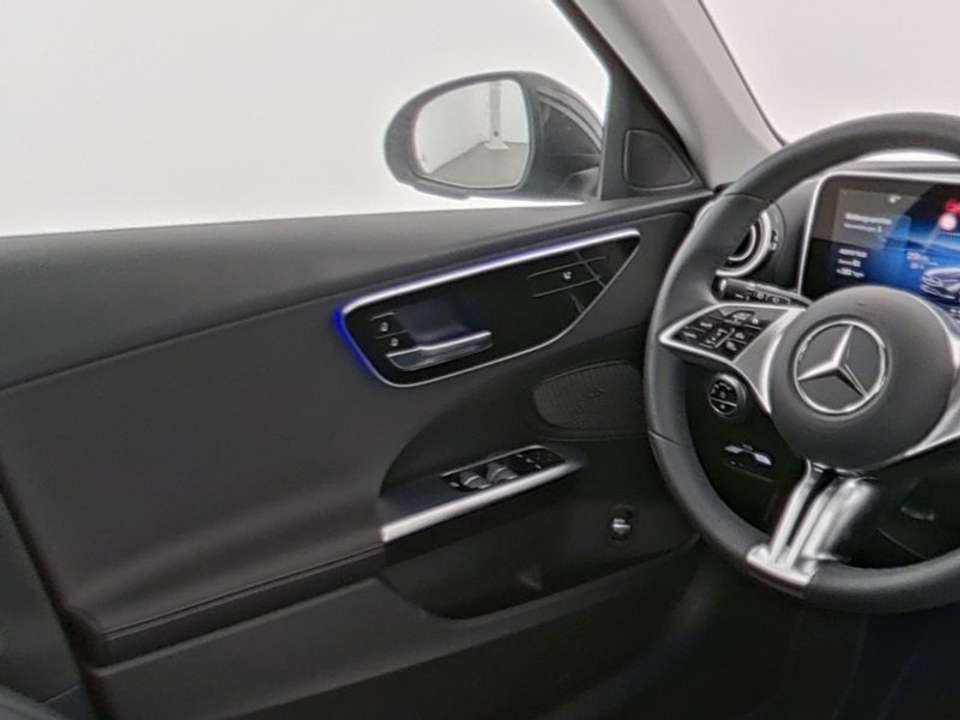 Mercedes-Benz C 180 - Imagem 7