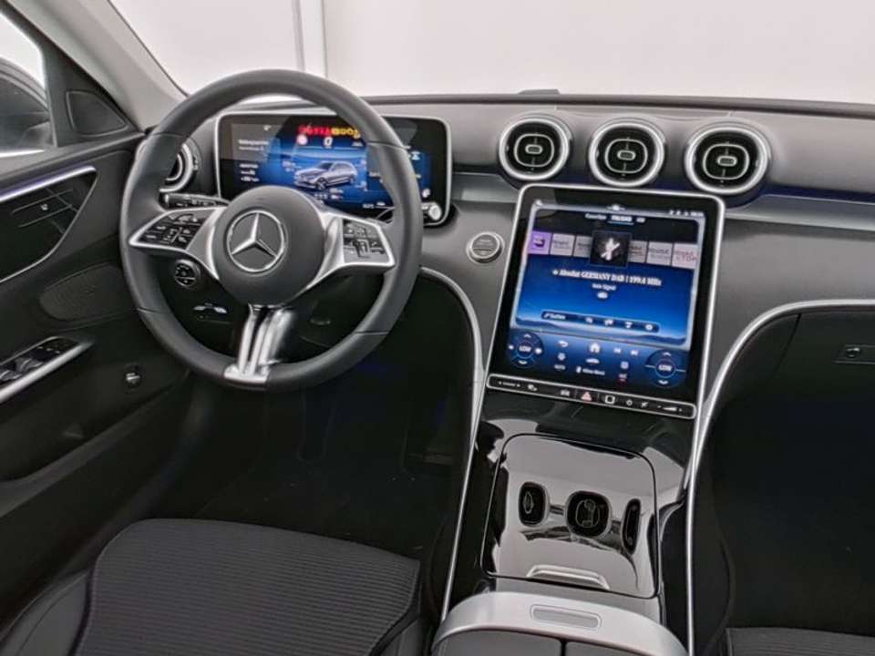 Mercedes-Benz C 180 - Imagem 9