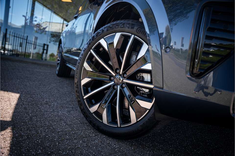 Volvo XC90 - Imagem 8