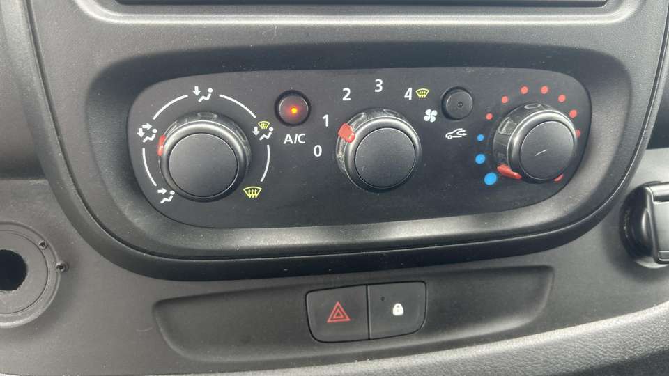 Renault Trafic - Imagem 13