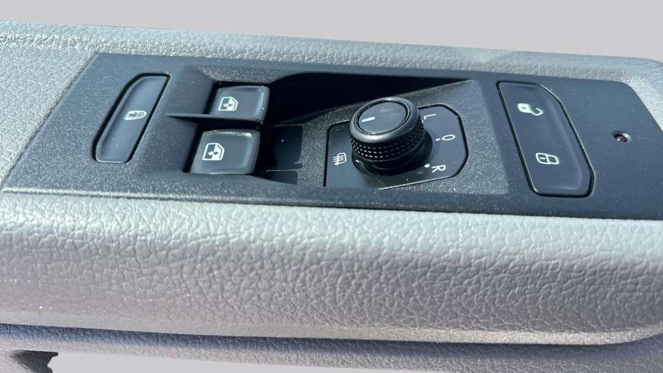 Volkswagen Transporter - Imagem 13
