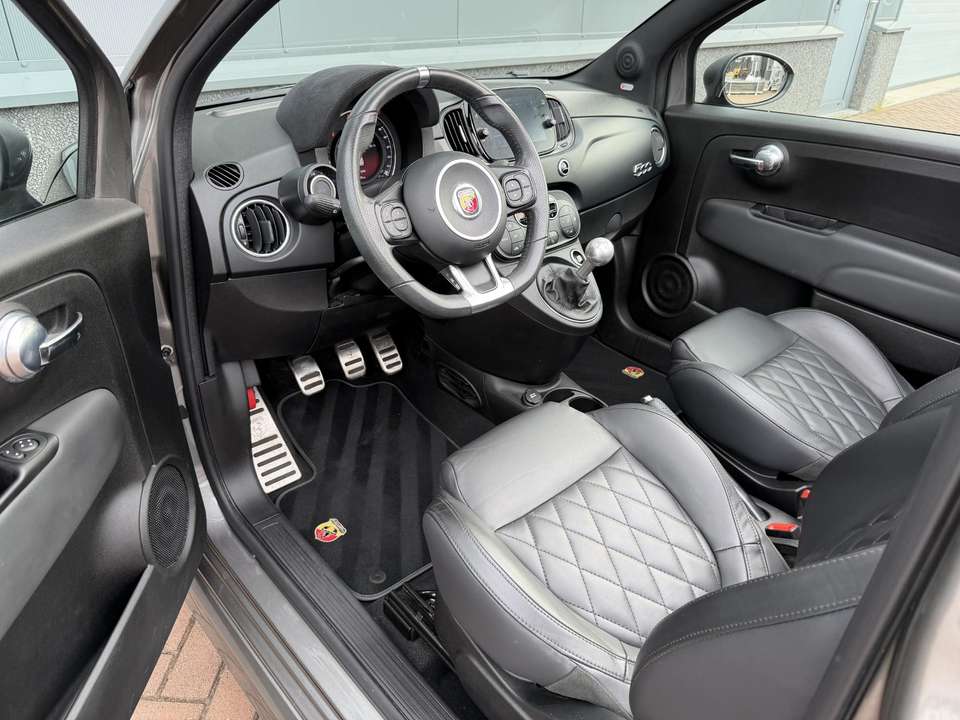 Abarth 595C - Imagem 12