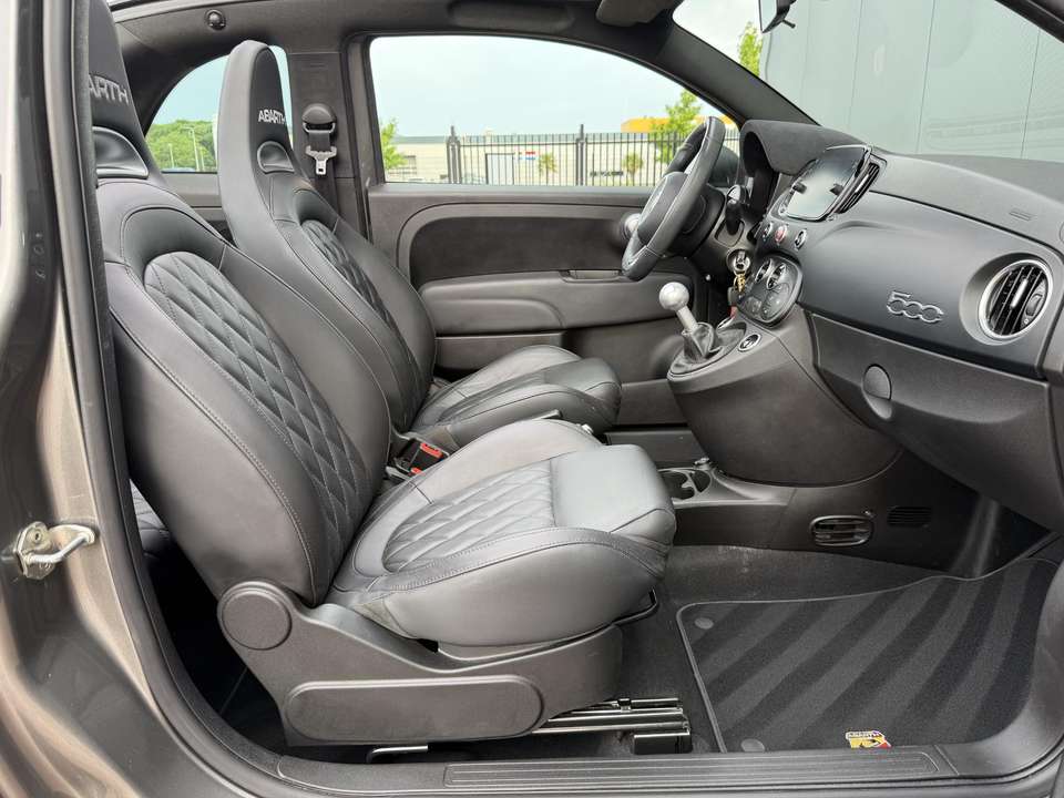 Abarth 595C - Imagem 14