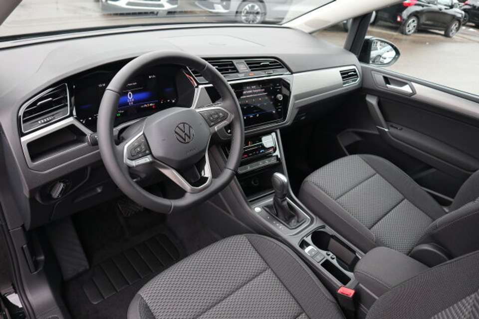 Volkswagen Touran - Imagem 8