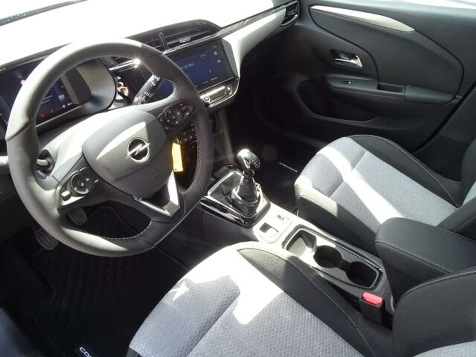 Opel Corsa - Imagem 8