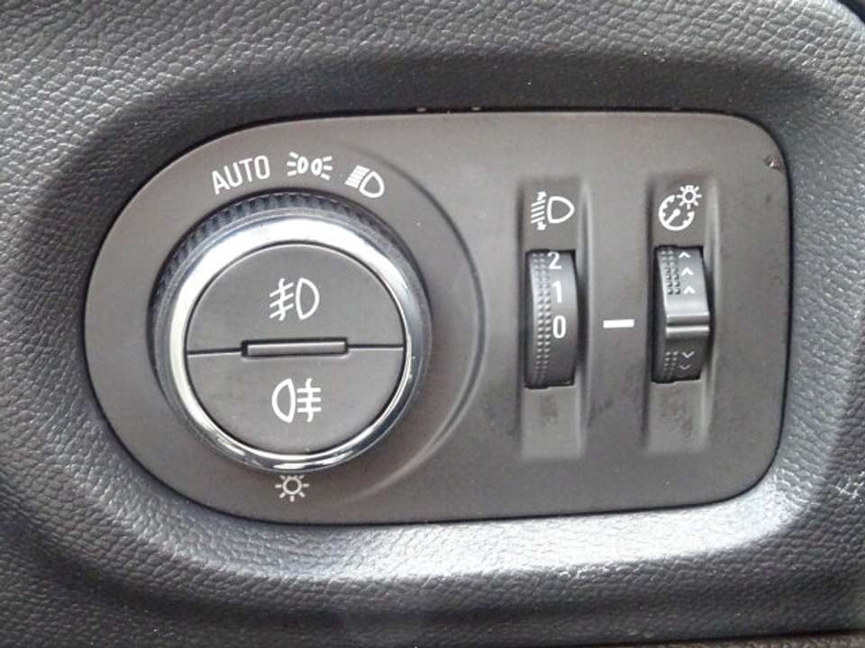 Opel Corsa - Imagem 11