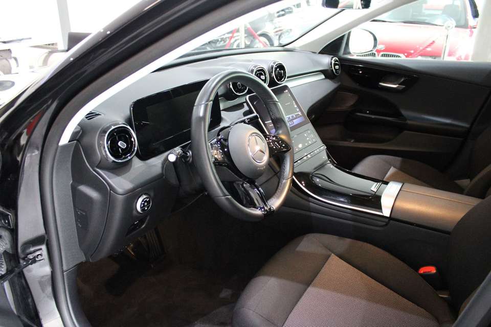 Mercedes-Benz C 200 - Imagem 3