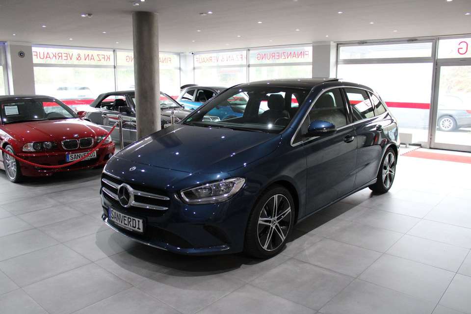 Mercedes-Benz B 220 - Imagem 1