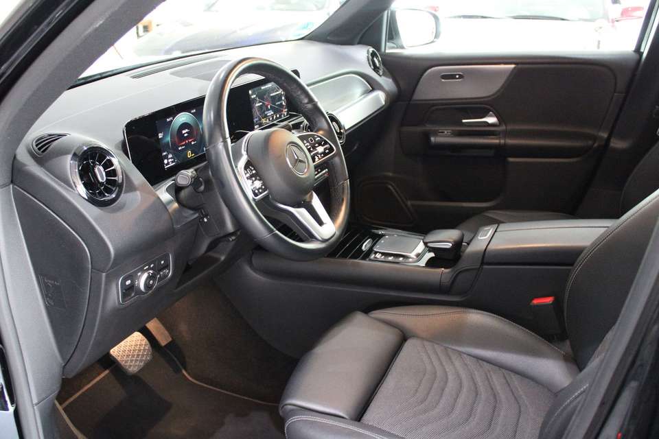 Mercedes-Benz GLB 180 - Imagem 3