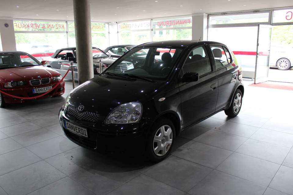 Toyota Yaris - Imagem 1