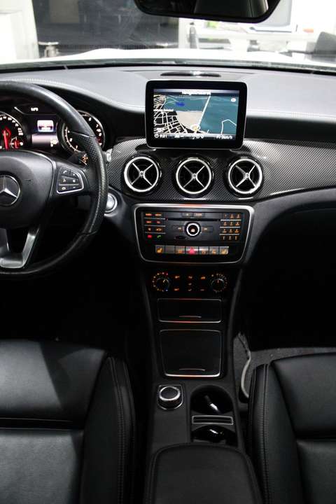 Mercedes-Benz GLA 200 - Imagem 4