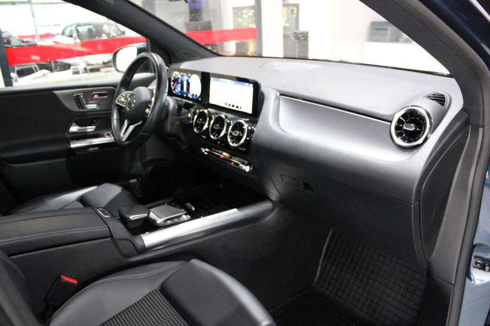 Mercedes-Benz B 220 - Imagem 5
