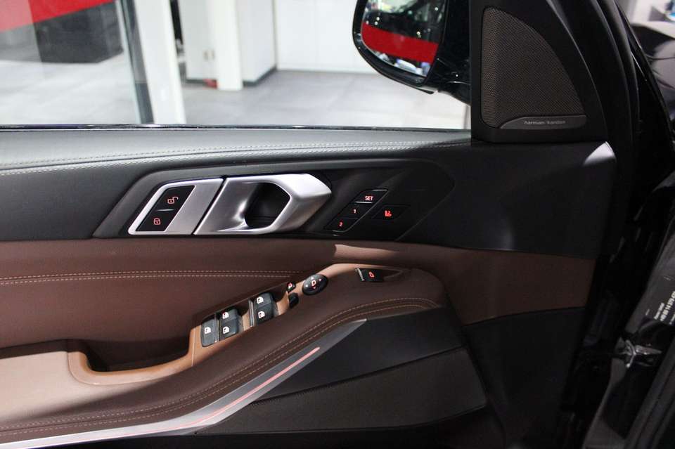 BMW X5 - Imagem 11