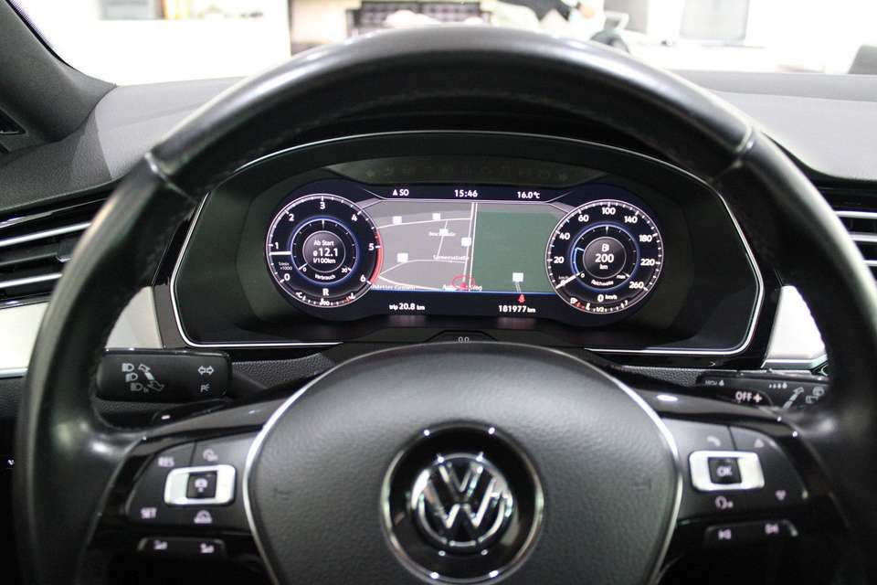 Volkswagen Passat - Imagem 9