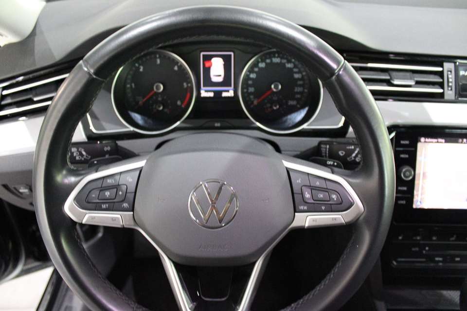 Volkswagen Passat Variant - Imagem 9