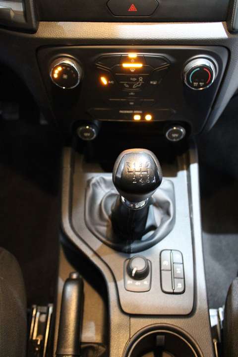 Ford Ranger - Imagem 11