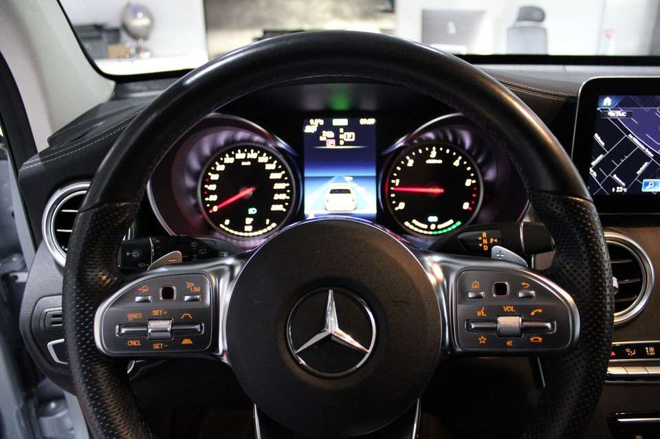 Mercedes-Benz GLC 300 - Imagem 9