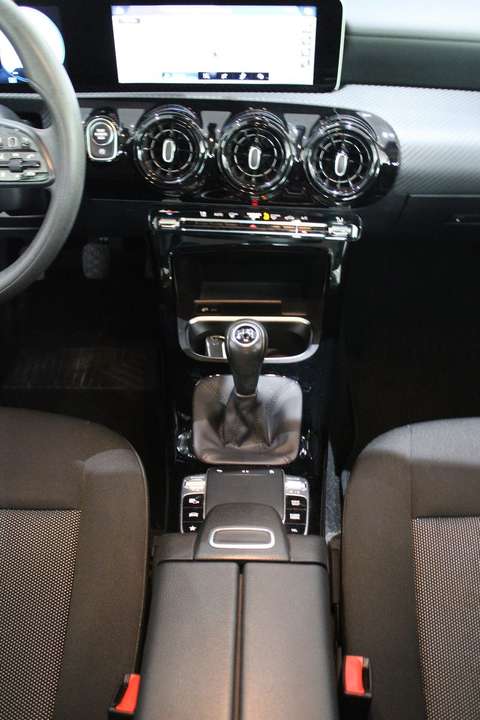 Mercedes-Benz A 180 - Imagem 6