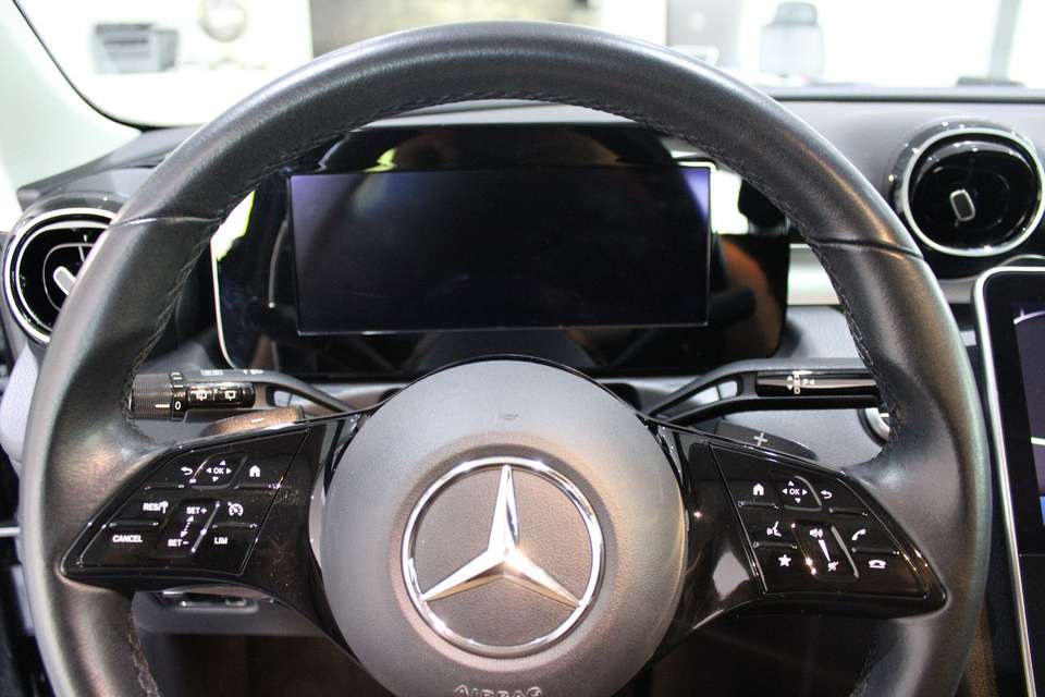 Mercedes-Benz C 200 - Imagem 9