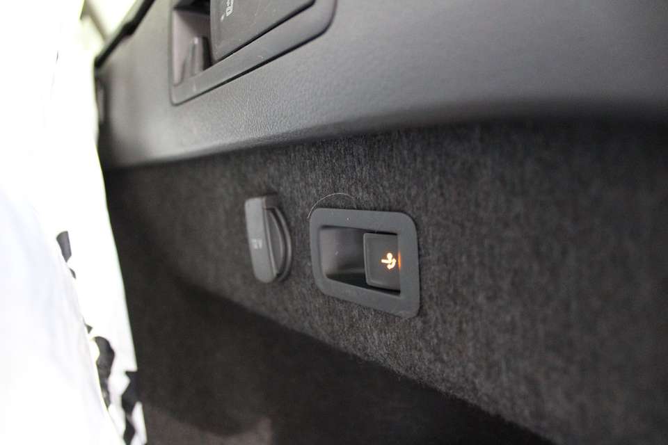 Volkswagen Passat Variant - Imagem 12