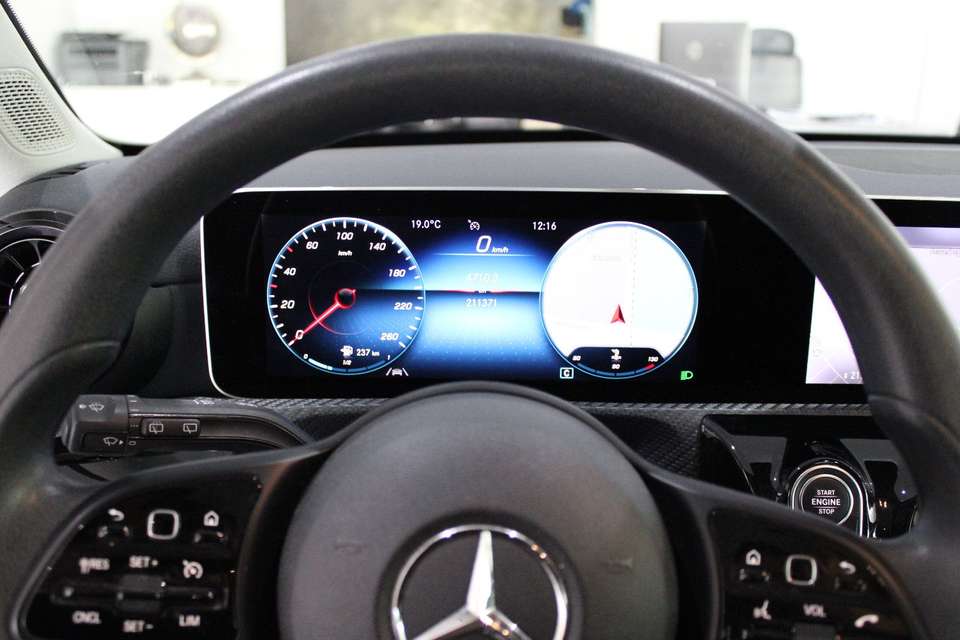 Mercedes-Benz A 180 - Imagem 9