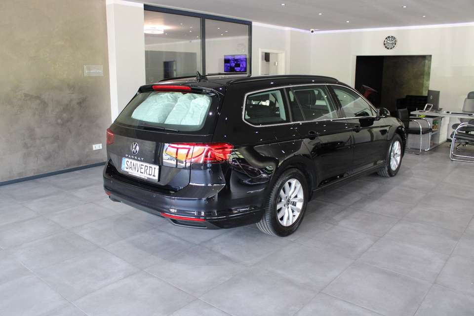 Volkswagen Passat Variant - Imagem 14