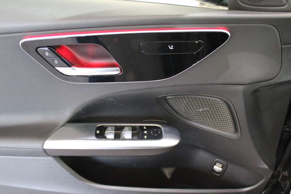 Mercedes-Benz C 200 - Imagem 11