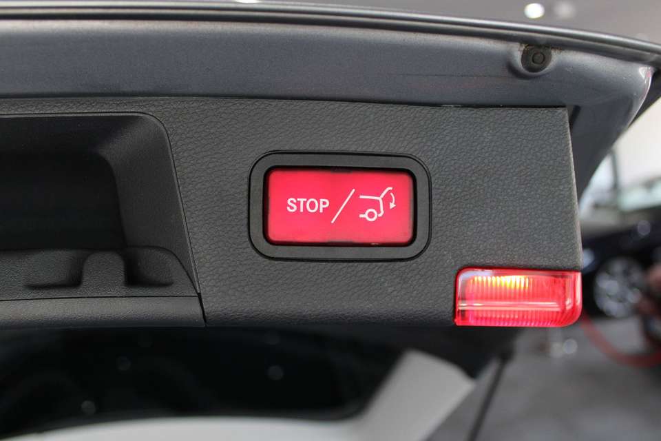 Mercedes-Benz C 200 - Imagem 13
