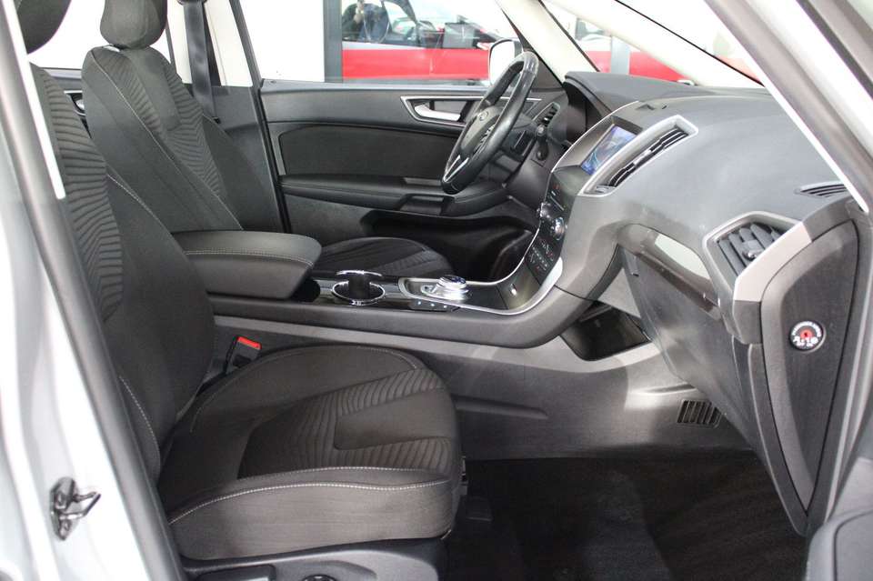 Ford S-Max - Imagem 8