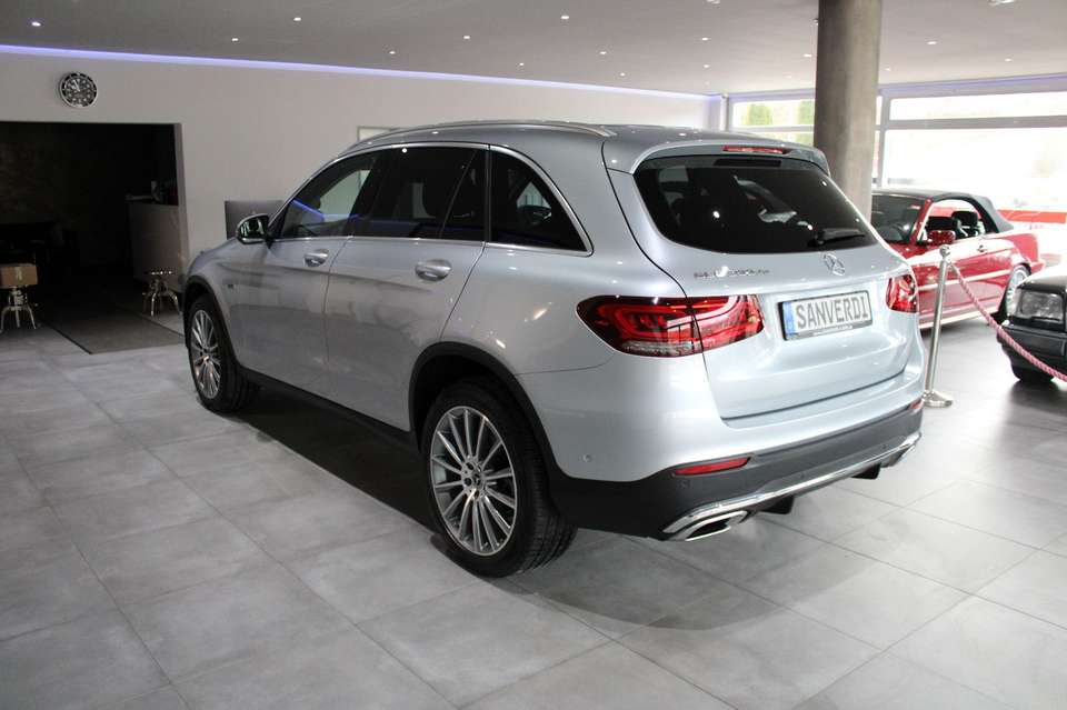 Mercedes-Benz GLC 300 - Imagem 14