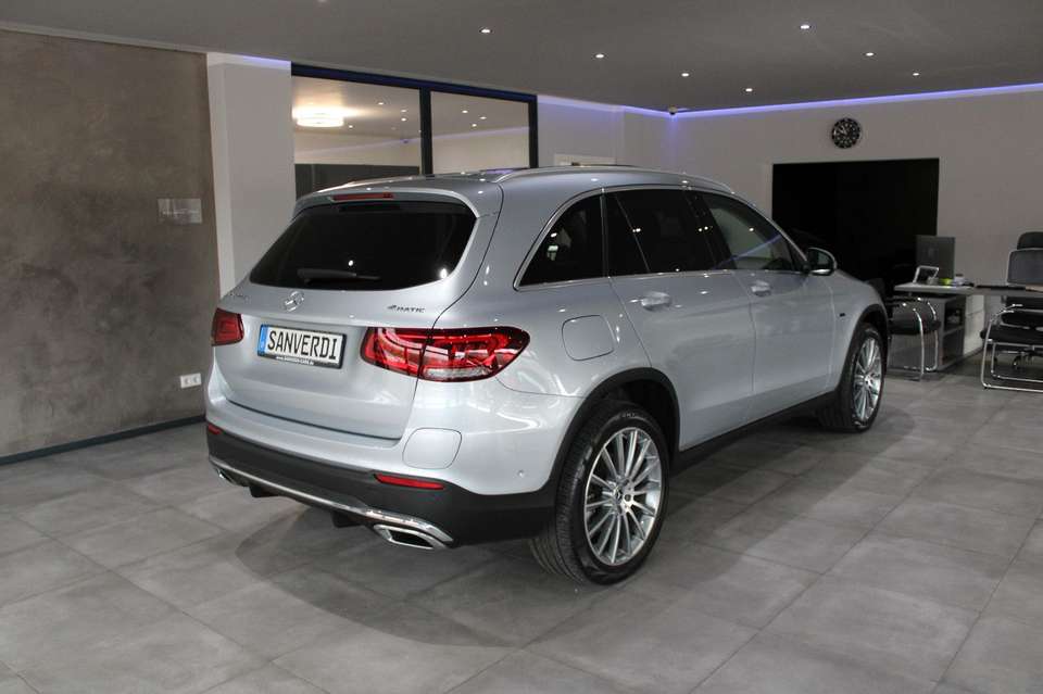 Mercedes-Benz GLC 300 - Imagem 15
